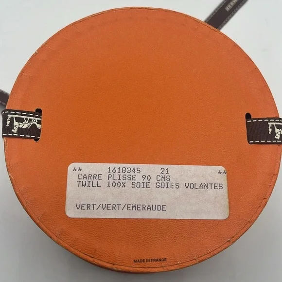 Hermes Loic Dubigeon Plisse Scarf and Box - Picture 14 of 14